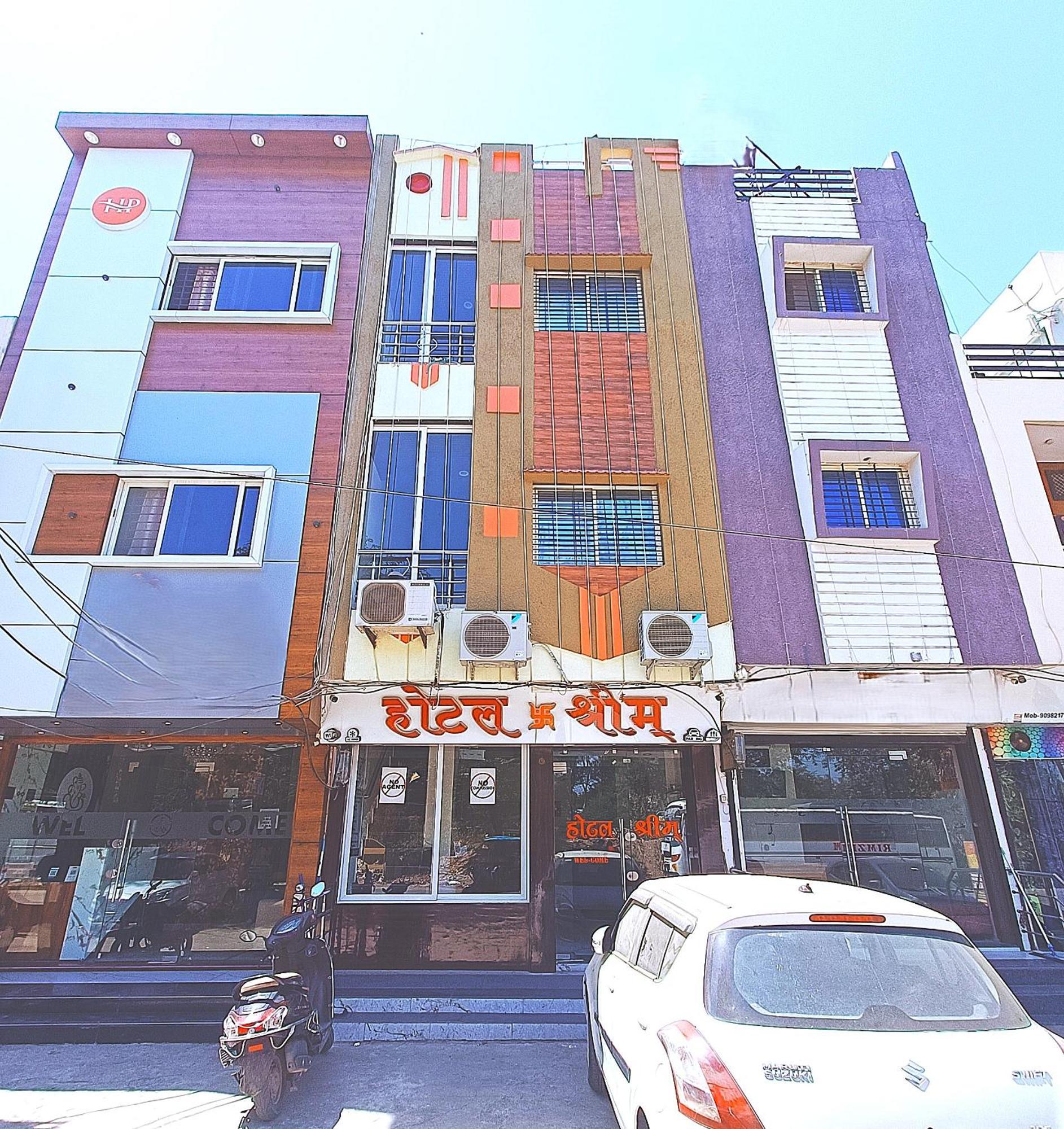 Hotel Shreem Уджайн Екстериор снимка